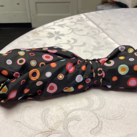 POLKA DOT UMBRELLA SO CUTE. USEFUL N EASY TO CARRY - Picture 8 of 8